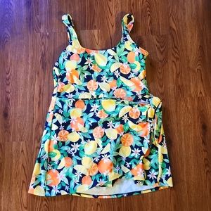 Old Navy XL swimsuit citrus